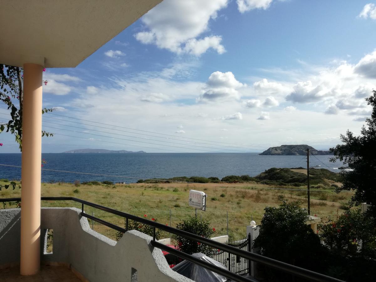 Evita Bay Agia Pelagia Heraklion Buitenkant foto